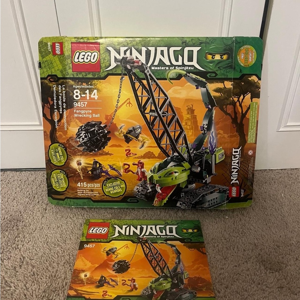 Lego Ninjago Green and Black Fangpyre Wrecking Ball Set